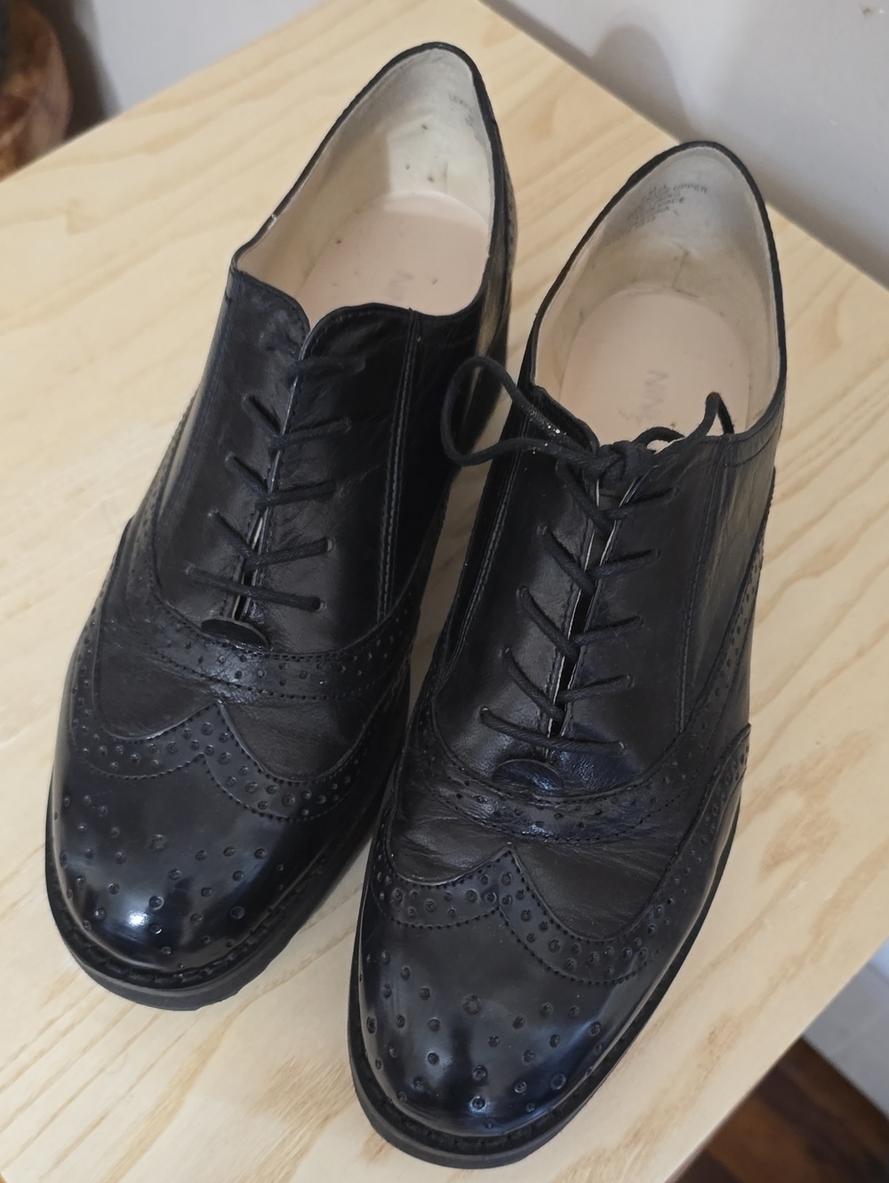 Black Wing Tip Brogue Lace-Up Shoes